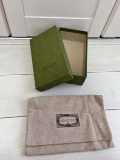 GUCCI ギフトボックスとポーチ セット　空箱　グッチ　長財布用