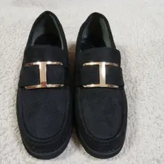 ブラックスエードローファー ゴールドバックル