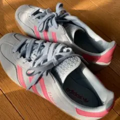 美品！【adidas GAZELLE 水色/ピンク】スニーカー　23.5cm