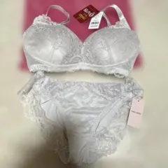 tutuanna チュチュアンナ　脇肉ゼロブラ　ショーツセット