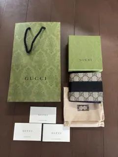 GUCCI GGスプリーム 二つ折り財布 ブラック レザー PVC キャンバスのサムネイル