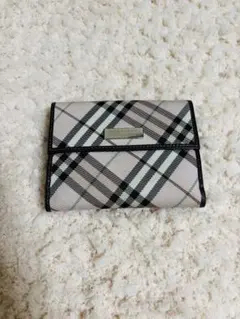 BURBERRY BLUE LABELチェック柄 二つ折り財布のサムネイル
