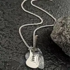 シルバーチェーン　ピックネックレス　ギターチャーム　エレキ　BS