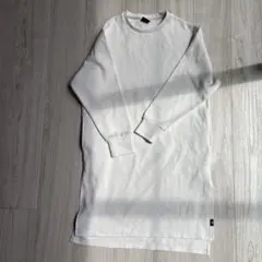 New Balance ロングカットソー　長袖Tシャツ　ワンピースのサムネイル