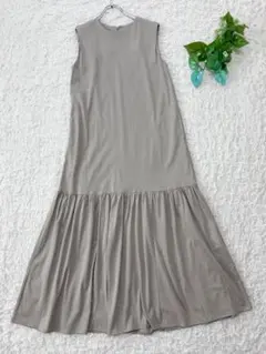 グリーンレーベルリラクシング✴︎ノースリーブギャザーロングワンピース　フリーサイズ