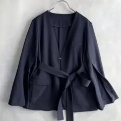 極美品✨ミスティウーマン　袖スリット　ノーカラージャケット　F 明るめ紺