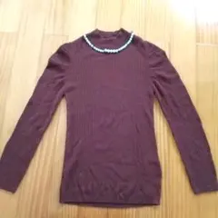 リブ編みバーガンディニット長袖