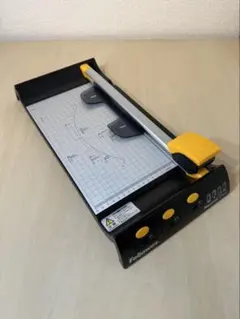 FellowesNeutron Plus A4ロータリーディスクペーパーカッター - メルカリ