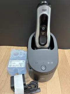 BRAUN Series 8 メンズ　2025年モデル➕ハンディークリーナー BRAUN Series 8 メンズ 2025年モデル➕ハンディークリーナー - メルカリ