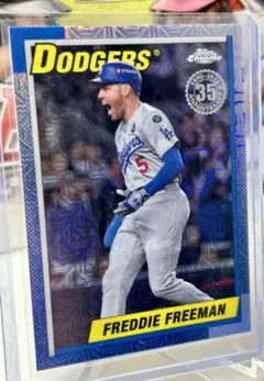 フリーマン Mojoインサート Topps Chrome 2025