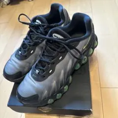 Nike Air Max DN8 "Black/VOLT Light Smoke