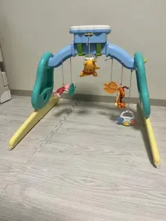 くまのプーさん えらべる回転6WAYジムにへんしんメリーのサムネイル