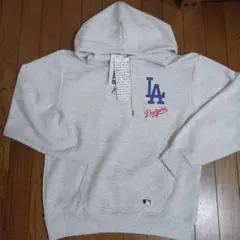 ドジャース パーカー