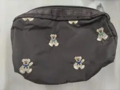 レスポートサック　クマ刺繍ブラウンポーチ