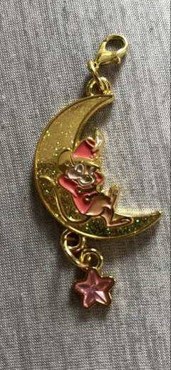 新品ディズニー、チップとディールのキーホルダー