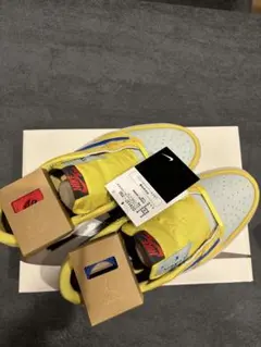Travis Scott × Nike AirJordan 1 "Canary"のサムネイル