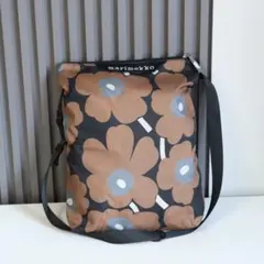 マリメッコmarimekooショルダーバッグ 北欧 ブラウン×ダークブルー M