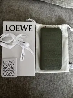 LOEWE アナグラム ラウンドファスナー長財布のサムネイル