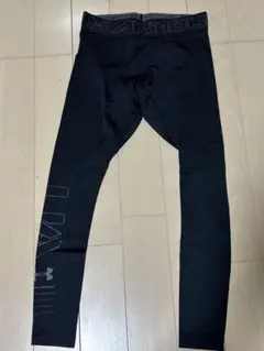 アンダーアーマー　レギンスコンプレッションインナースパッツ　LGブラック　未使用