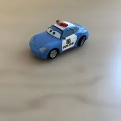 トミカ　カーズ　サリー　ポリスカータイプ　車軸曲がり有りc36