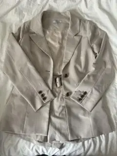 リップサービス ベージュ セットアップ