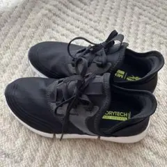 Reebok ブラック スニーカー23㎝