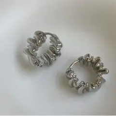 アダムエロペ風シルバークリースフープピアス