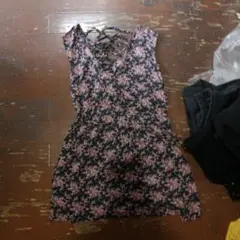 ‼️フォーエバー21 花柄ノースリーブミニワンピース 綺麗‼️　Ｌサイズ