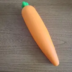 中古【 にんじん 】人参 ペンケース シリコン 筆箱 小物入れ