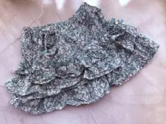 春らしい花柄フリルキュロット　 Bebe petits pois vert