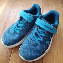 UNDER ARMOUR スニーカー 青　アンダーアーマー　21.5