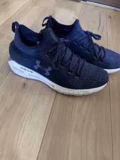 Under Armour HOVR スニーカー ネイビーのサムネイル