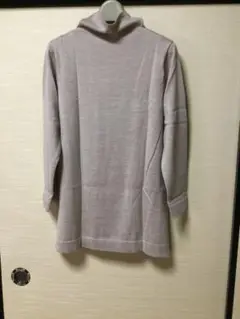 Monaca シンプルなタートルネック 長袖　チュニック丈、イタリー糸使用