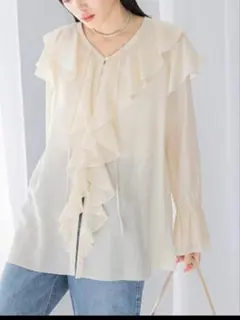 URBAN RESEARCH　ROSSO　フリルカラー 長袖 ブラウスのサムネイル