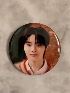 【アイエン】Stray Kids スキズ Xmas ポップアップ2023缶バッジ