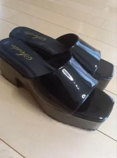 本日最終値下げしました！未使用　セスト　ブラック 厚底サンダル