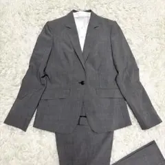 ICB セットアップ　ビジネススーツ　グレー　レディーススーツ　パンツスーツ