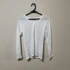 AZUL by MOUSSY ホワイト Vネック長袖Tシャツ