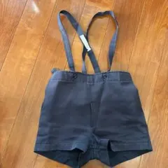 サスペンダー付きダークグレー半ズボン