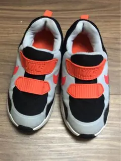 Nike キッズスニーカー　ナイキ　エアマックス　タイニー　18cm