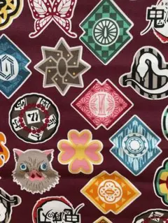 ハギレ　鬼滅の刃 モチーフ エンジ110×53㎝