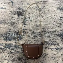 LOWRYS FARMブラウンレザーサコッシュ スタッズ付き