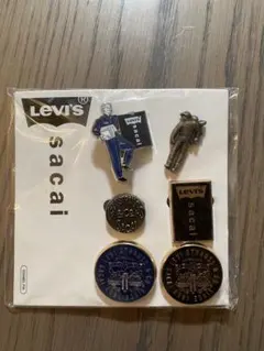 Levi's sacai ピンバッジセット 6個のサムネイル