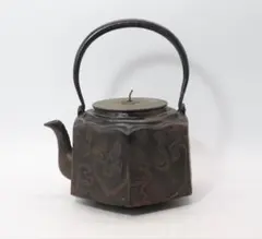 鉄瓶　六角　昭和11年　龍文堂造　茶器　送料込み260816 鉄瓶 六角 昭和11年 龍文堂造 茶器 送料込み260816 - メルカリ