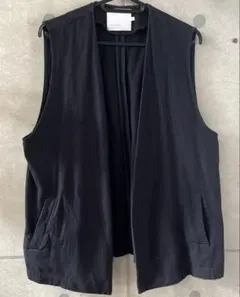 ★本日限定値下AMERICAN HOLIC ノースリーブ ベスト ブラック　ジレのサムネイル