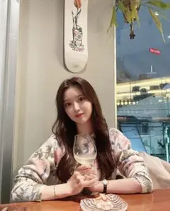 るなちゃん着用！！【ほぼ未使用】ZARA ザラ フラワージャガードニットセーター