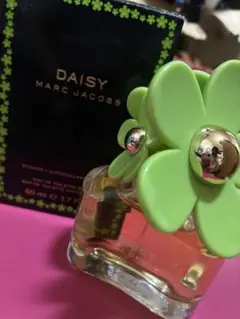 MARC JACOBS DAISY オードトワレ 50ml北海道内の方のみ販売のサムネイル