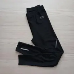 TIGORA フィットネス ブラック パンツ　レギンス Lサイズ