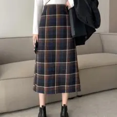 チェック柄スカート