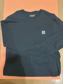 カーハートロングTシャツ